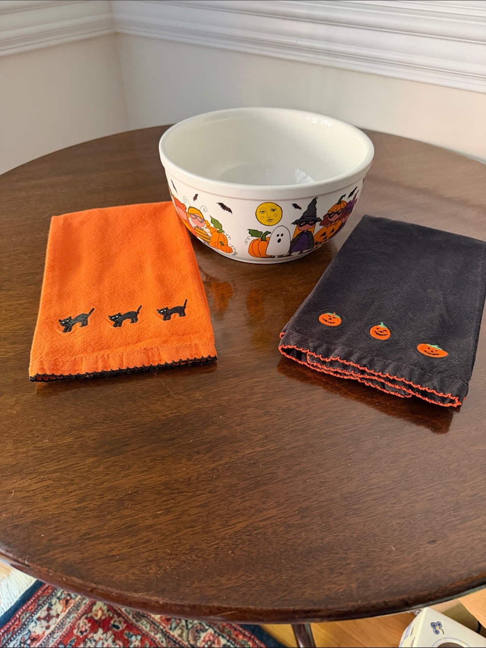 Halloween Bowl and Hand Towel Set - Orange & Black